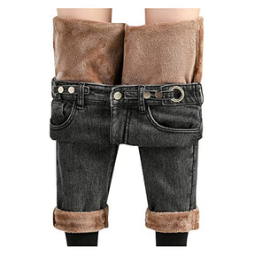 Calça Jeans Peluciada com Elastano Charmosa