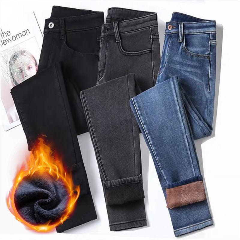 Calça Jeans Peluciada com Elastano Charmosa